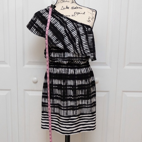 EXPRESS Ruffle One Shoulder Mini Dress Black & White Silky soft material NWOT - Picture 7 of 8